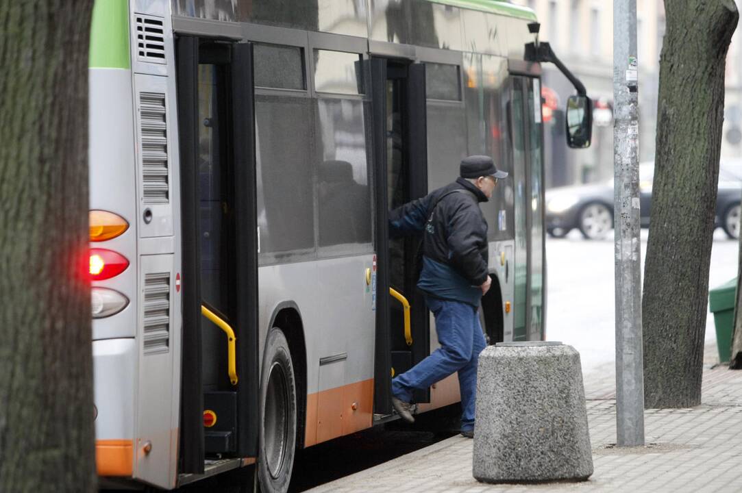 Senjorams – pigesnės kelionės autobusais