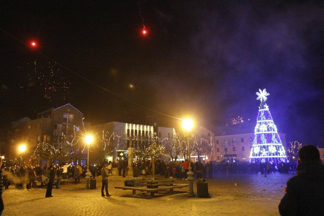 Klaipėdiečiai audringai pasitiko Ugninės Raudonosios Beždžionės metus