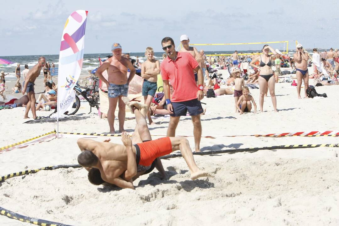 Smiltynę užplūdo sportininkai 