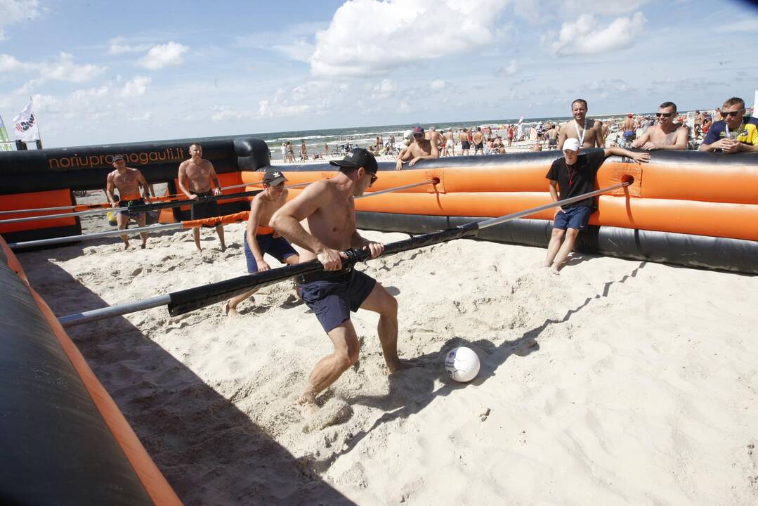 Smiltynę užplūdo sportininkai 
