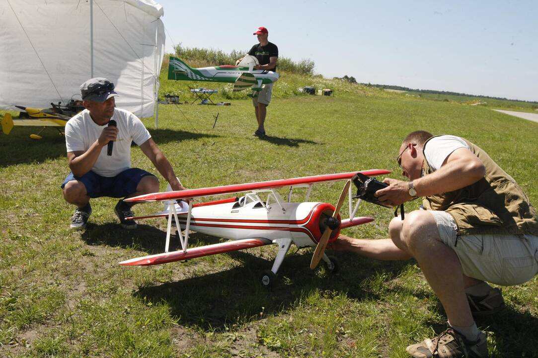 Aviamodelių varžybos Mickuose