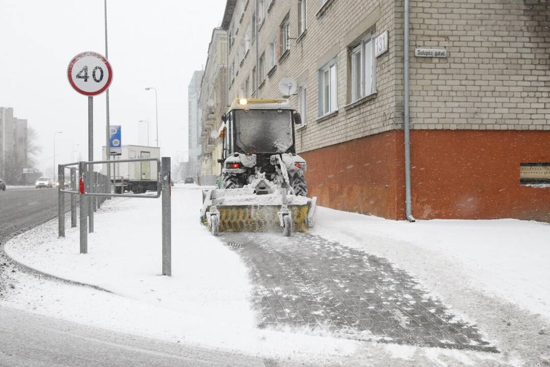 Į uostamiesčio gatves išvažiavo kelininkai