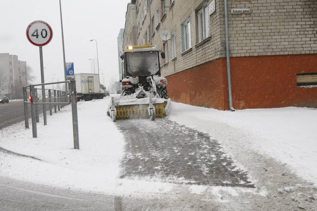 Į uostamiesčio gatves išvažiavo kelininkai