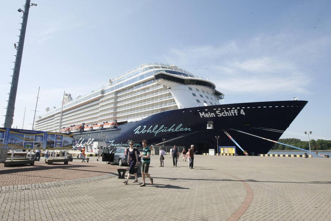 Klaipėdą užplūdo tūkstančiai turistų