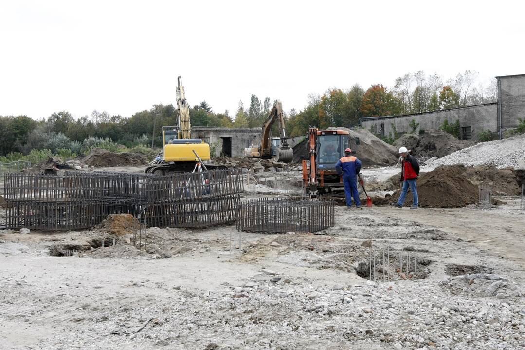 Investicijoms – klerkų kirtis