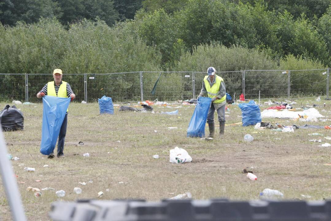 Karklės festivalio teritorijoje triūsia tvarkdariai