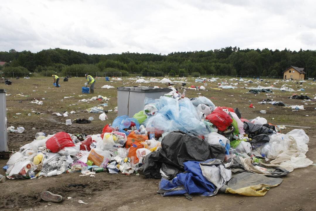 Karklės festivalio teritorijoje triūsia tvarkdariai