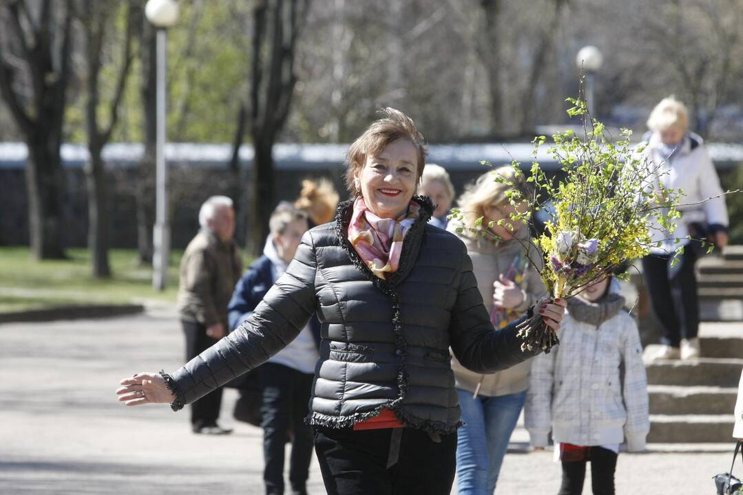 Verbų sekmadienis išjudino klaipėdiečius