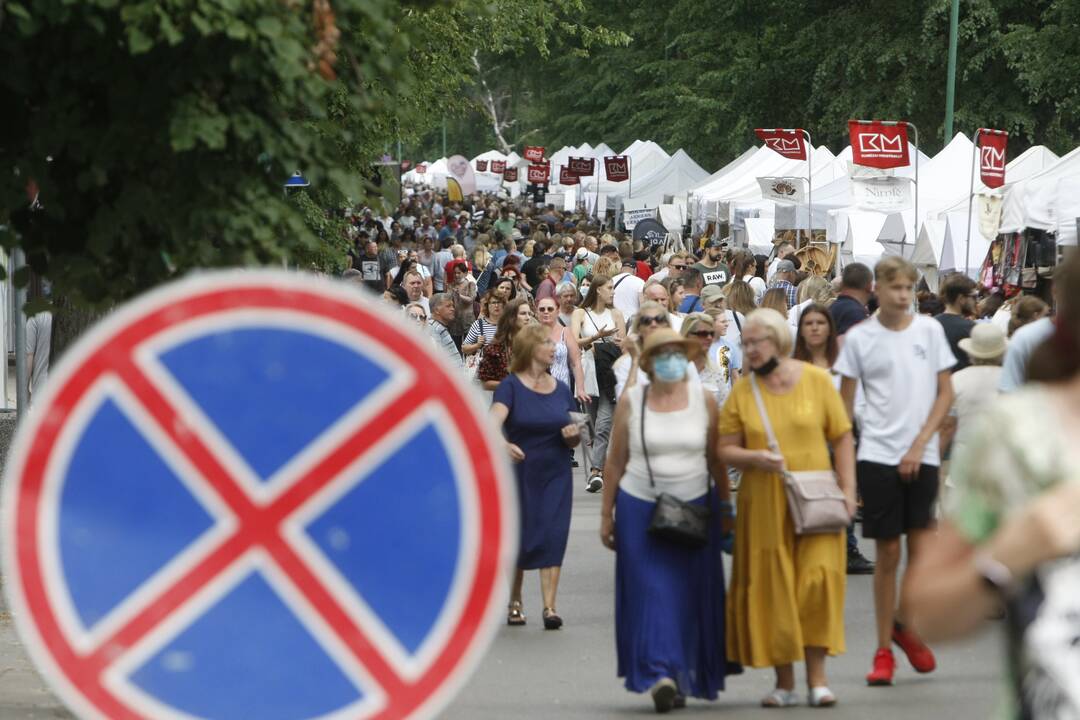 Jūros šventės mugėje – gausybė prekių
