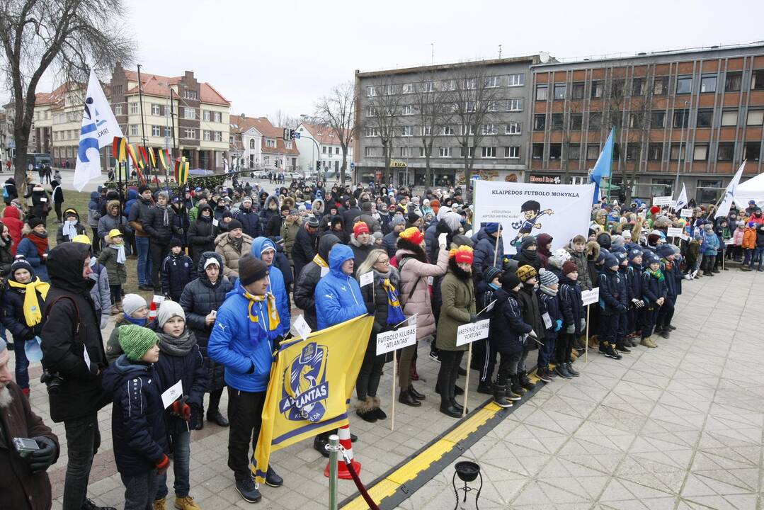 Klaipėdoje suplevėsavo Europos sporto vėliava