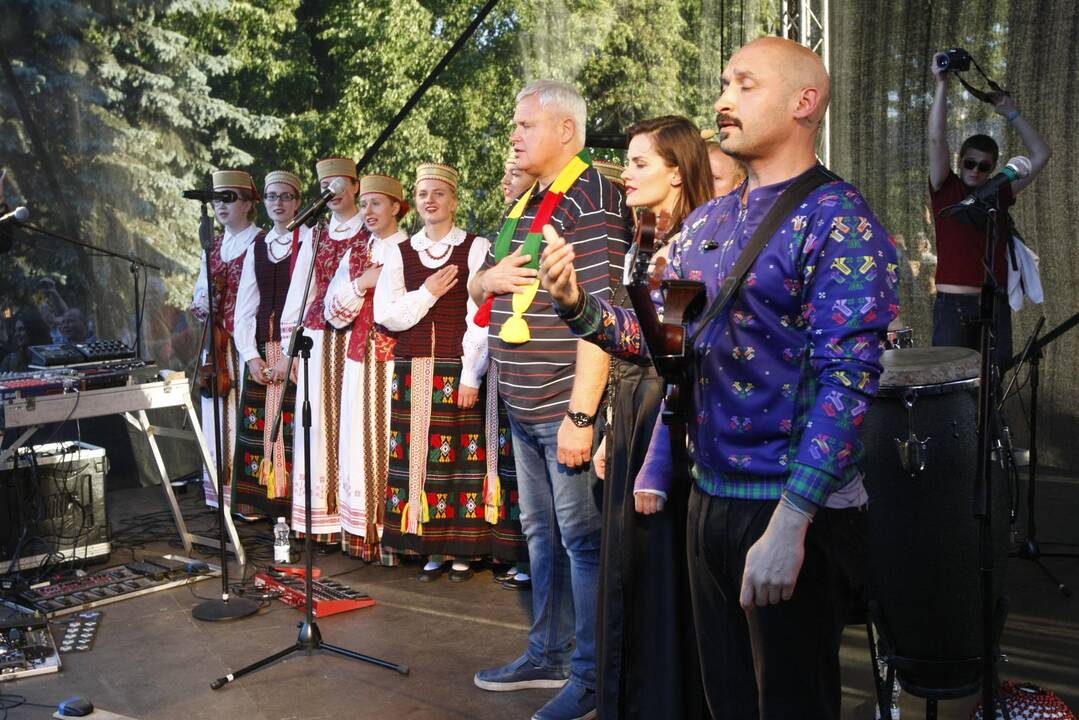 Klaipėdą drebino „Tautiška giesmė“