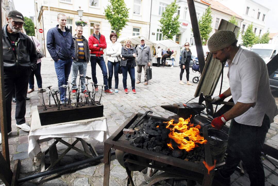 Joninių jomarkas