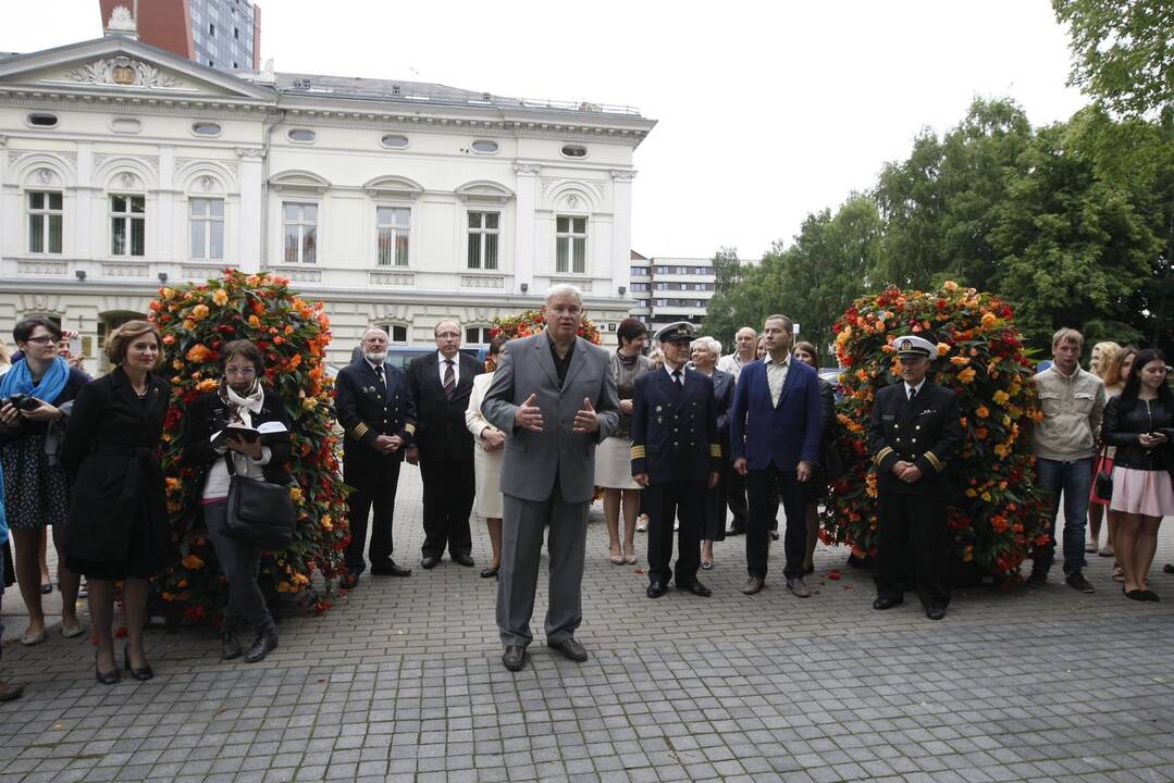 Lietuvos aukštosios jūreivystės mokyklos diplomų įteikimo šventė