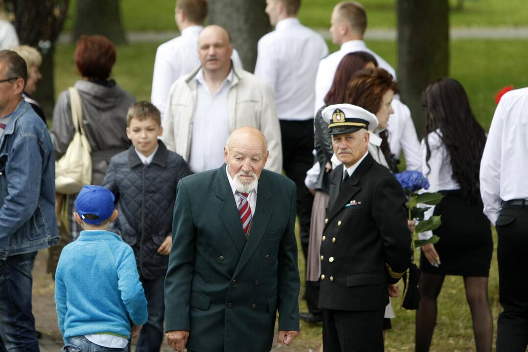 Lietuvos aukštosios jūreivystės mokyklos diplomų įteikimo šventė