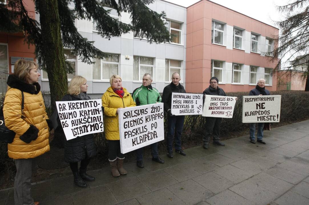 [Piketas dėl krematoriumo Klaipėdoje