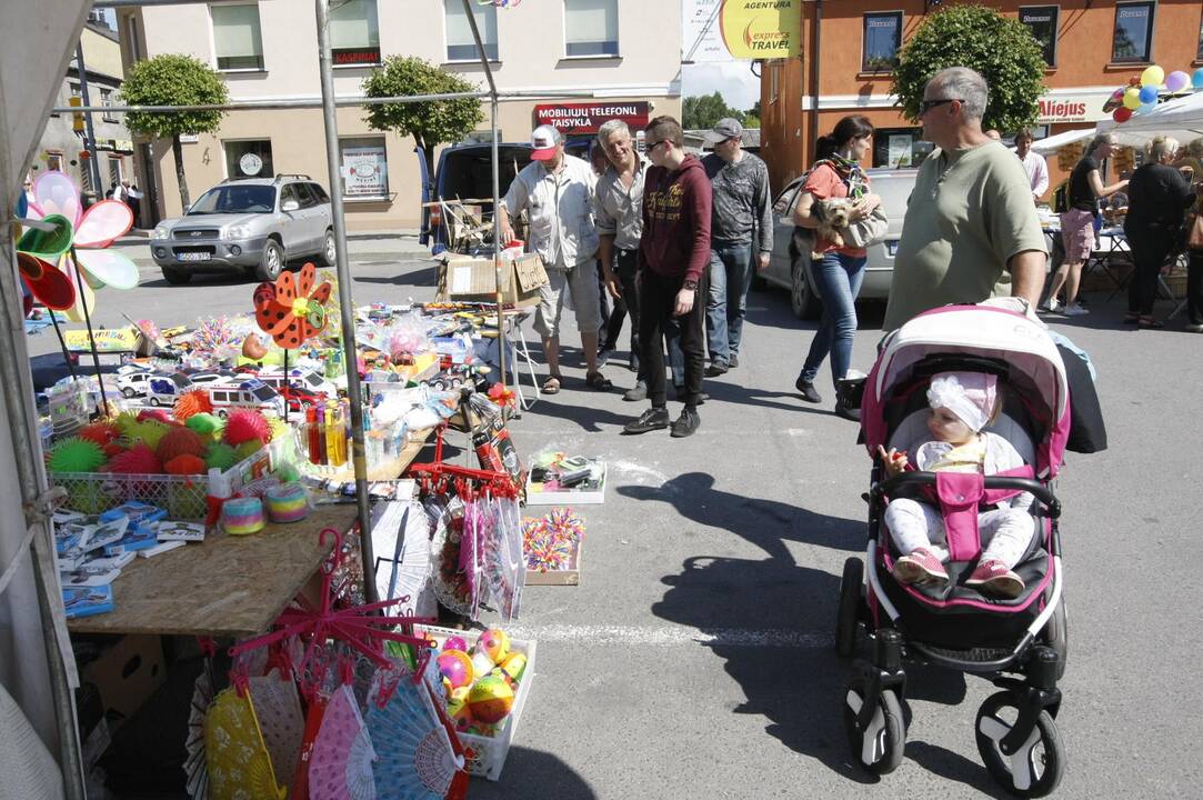 Kretingoje šurmuliuoja Kretingos miesto šventė, vyksta Šv.Antano atlaidai