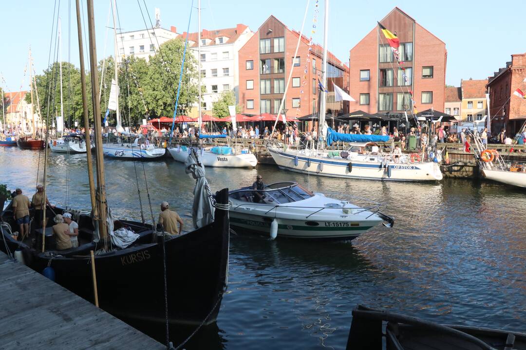 Smalsuoliai gėrėjosi „Dangės flotilės“ laivais