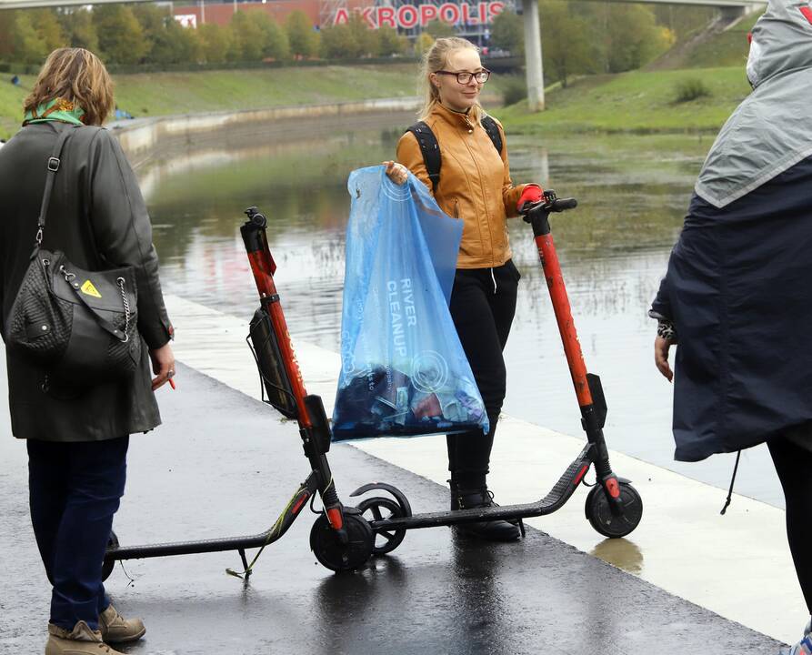 Kauniečiai valė Nemuną ir Nerį.