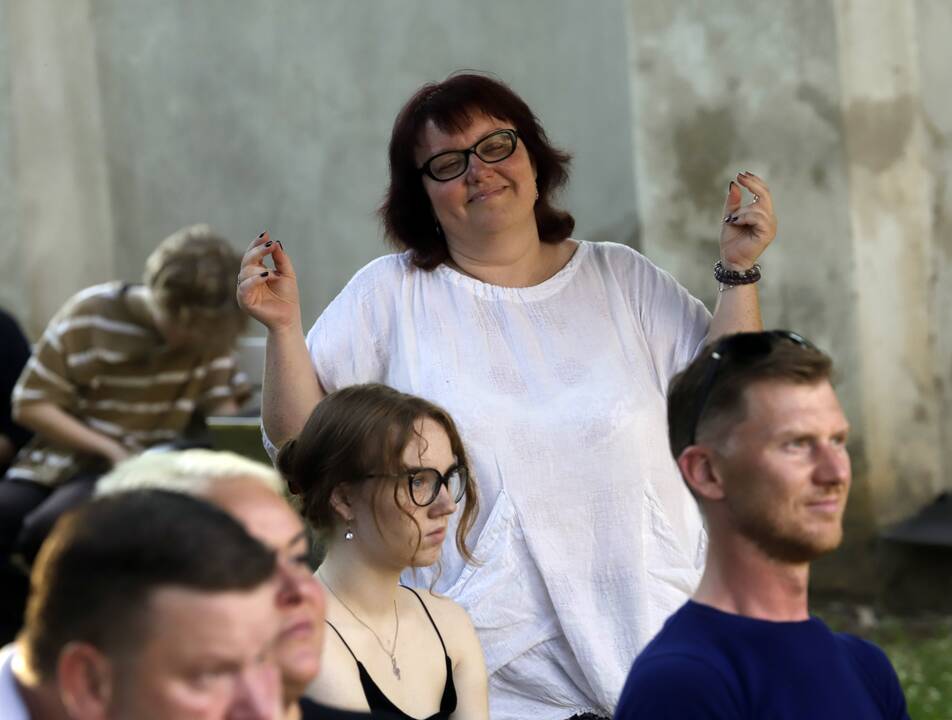 Liepų alėjoje šėlo AKD