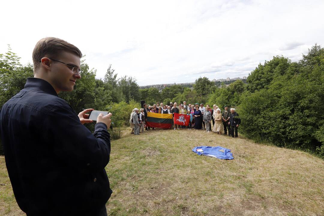 Piknikas ant Eigulių piliakalnio.