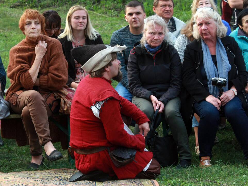 Kauno tvirtovės aštuntame forte viduramžių dvasia.