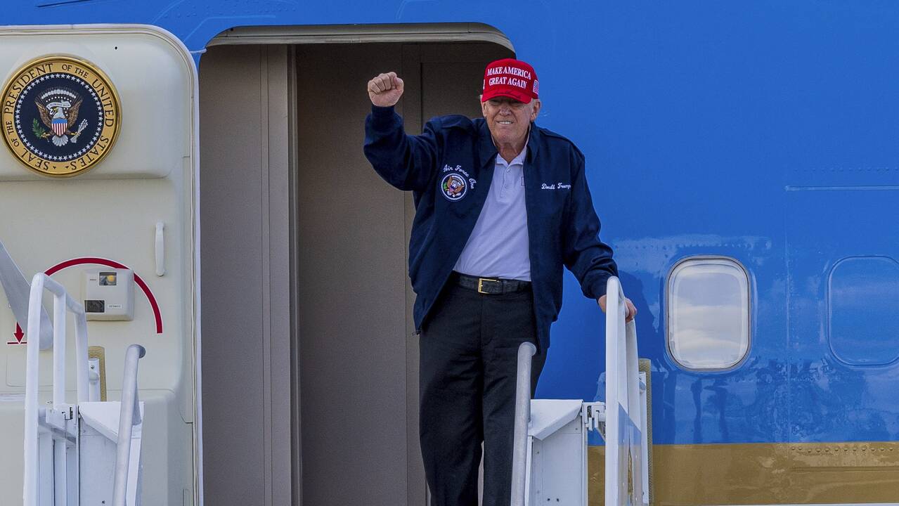 Baltieji Rūmai gali atsisakyti „Boeing“ paslaugų