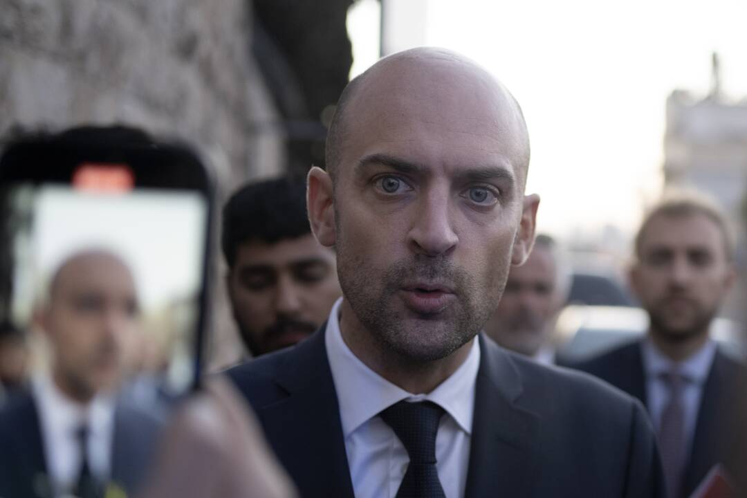 Prancūzija: nespręskite iš anksto apie D. Trumpo poziciją dėl Ukrainos