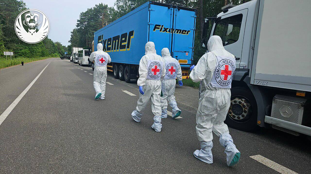 Rusija Ukrainai sugrąžino 1 212 žuvusių karių palaikus