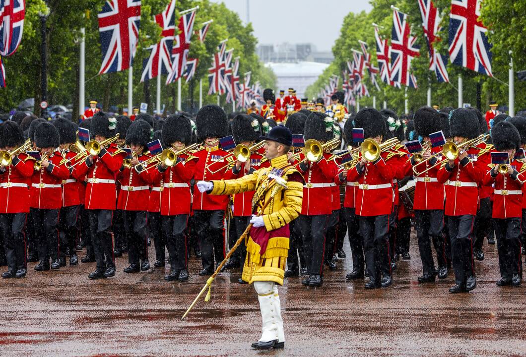 Žiniasklaida: Londonas greičiausiai atsisakys planų dislokuoti karius Ukrainoje