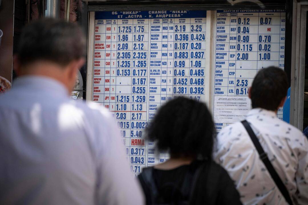 ES uždegė Bulgarijai žalią šviesą kitais metais įsivesti eurą