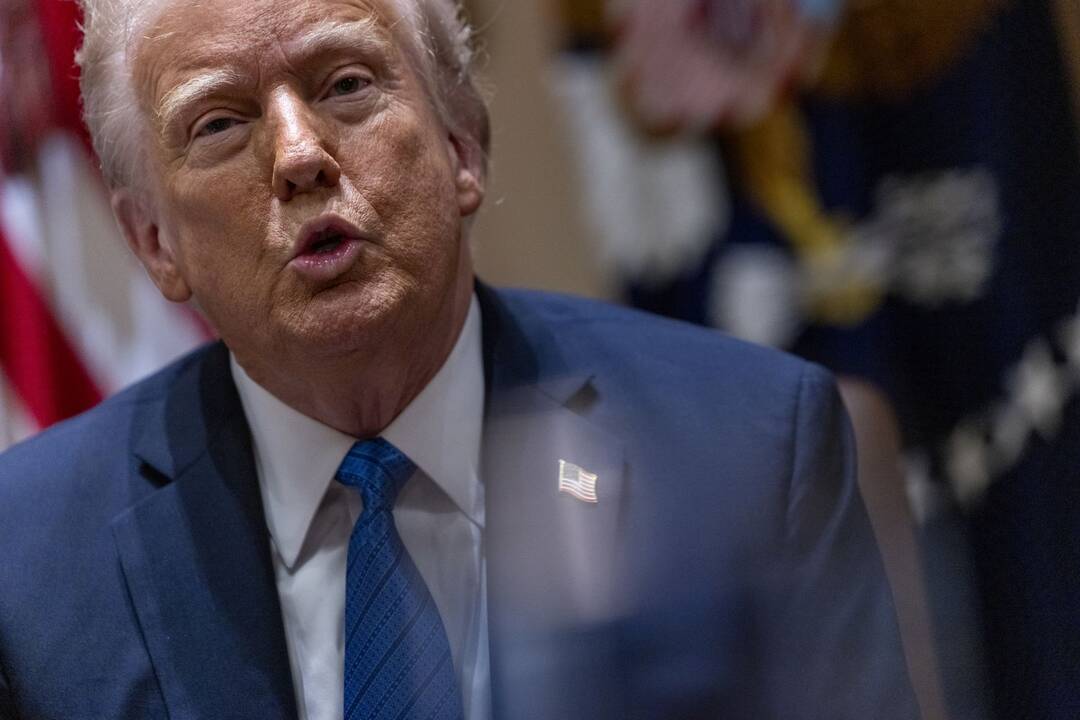 Trumpas vėl sako, kad jam reikia Grenlandijos. Amerikiečiai laikosi kitokios nuomonės