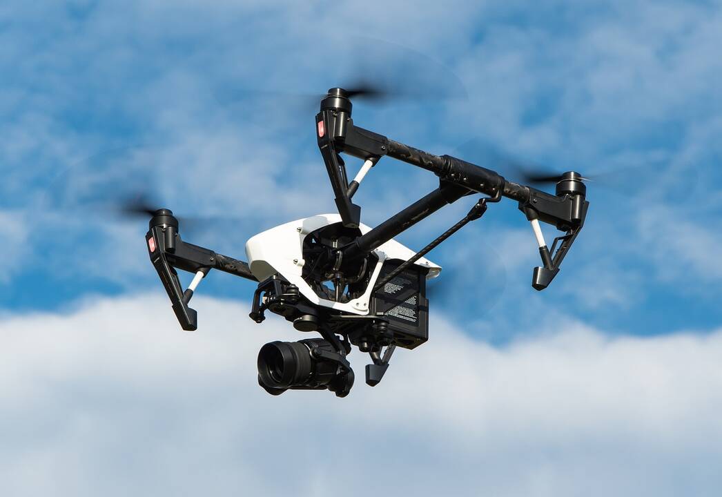 Norvegijoje sulaikyti penki lenkai, skraidinę dronus prie slapto objekto