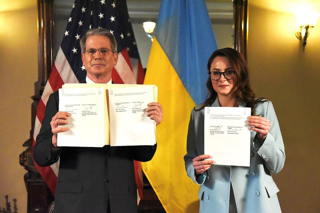 Ekspertai įvertino JAV ir Ukrainos sutartį dėl išteklių: pelno nebus labai ilgai