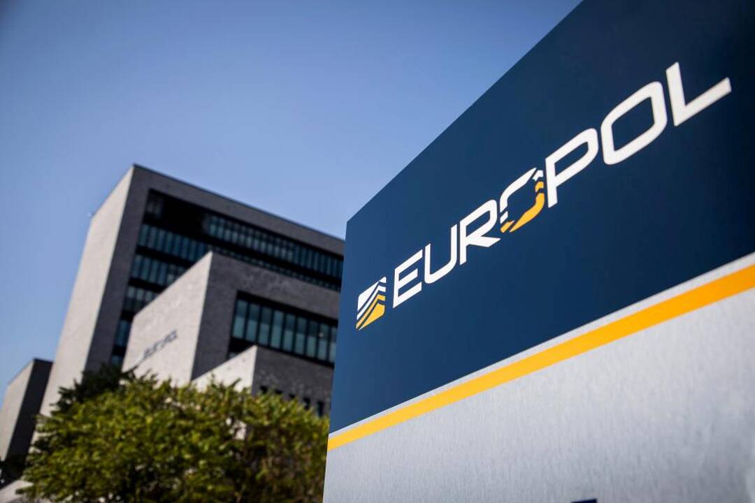 Europolas per reidus dėl įtariamos prekybos vaikais suėmė beveik 400 žmonių