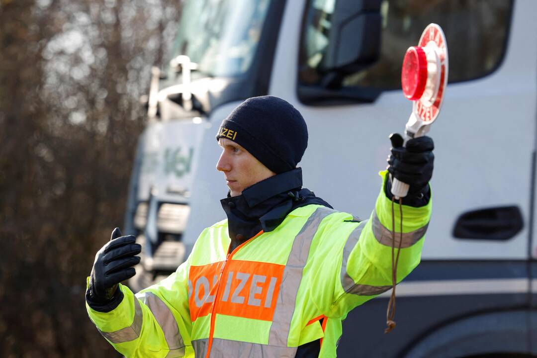 Vokietija pusmečiui pratęsia sienų kontrolę