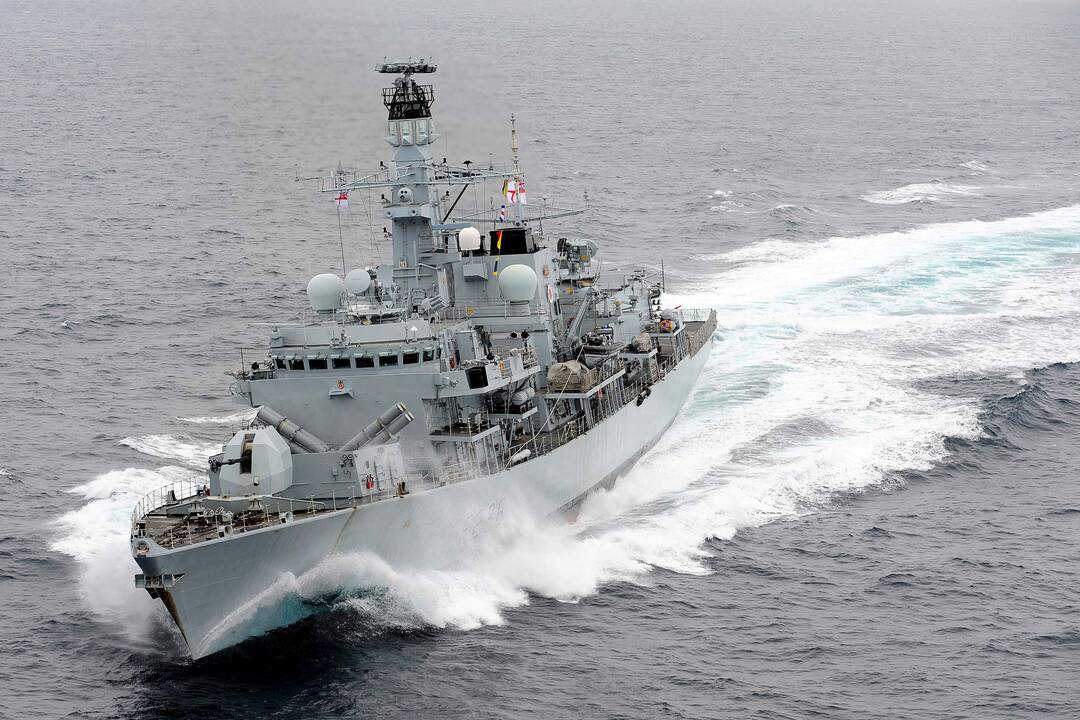 „HMS Montrose“