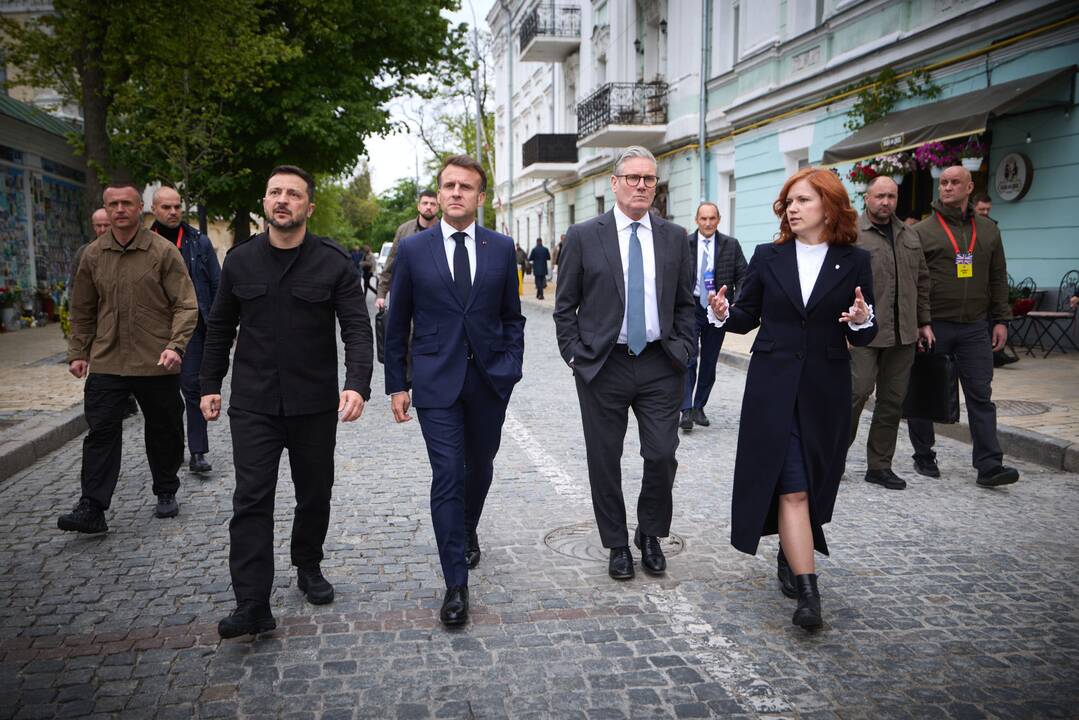 Po paliaubų ultimatumo Londonas sušaukė ministrus deryboms dėl Ukrainos