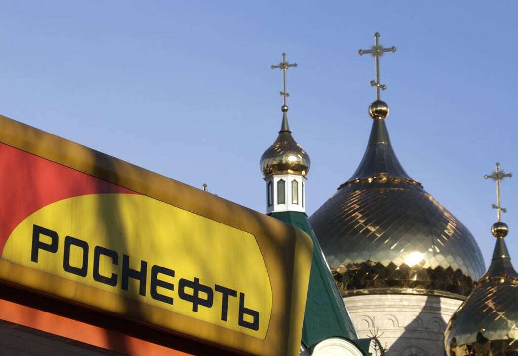 Rusijos naftos milžinė „Rosneft“ šiemet patyrė beveik 2 mlrd. eurų nuostolių