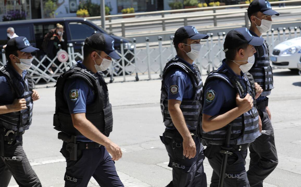 Turkijoje sulaikyti įtariami IS džihadistai, „ruošęsi atakoms“