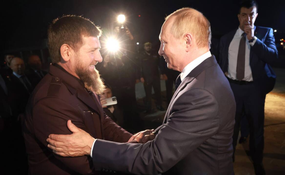 V. Putinas nuvyko iš anksto neskelbto vizito į Čečėniją