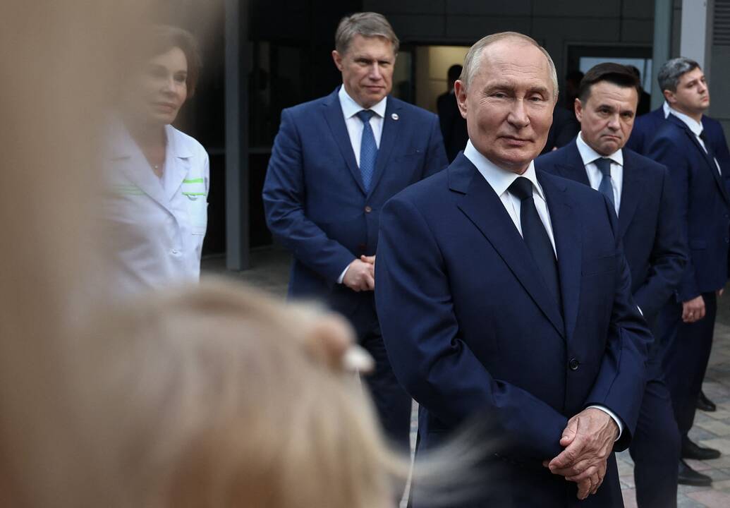 Ekspertai: lėta V. Putino reakcija į Kursko puolimą gali išbandyti jo šalininkų kantrybę