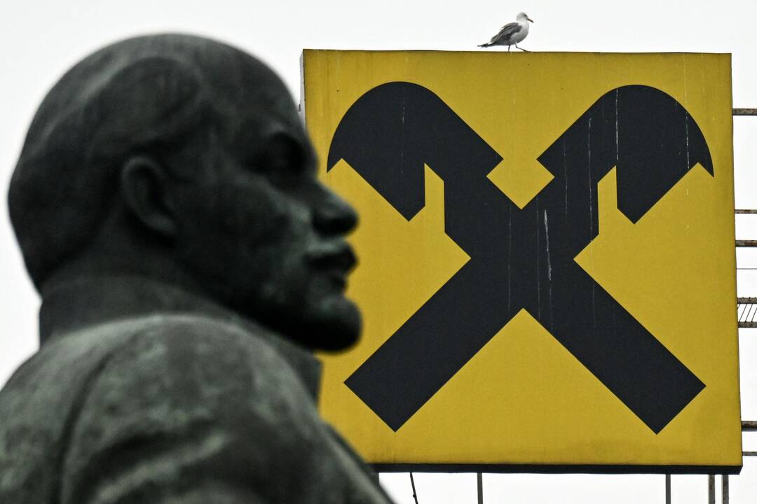Austrijos bankas sustabdė pasitraukimą iš Rusijos rinkos