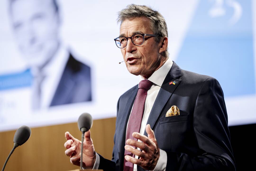 Buvęs NATO generalinis sekretorius ragina Europą ginkluotis