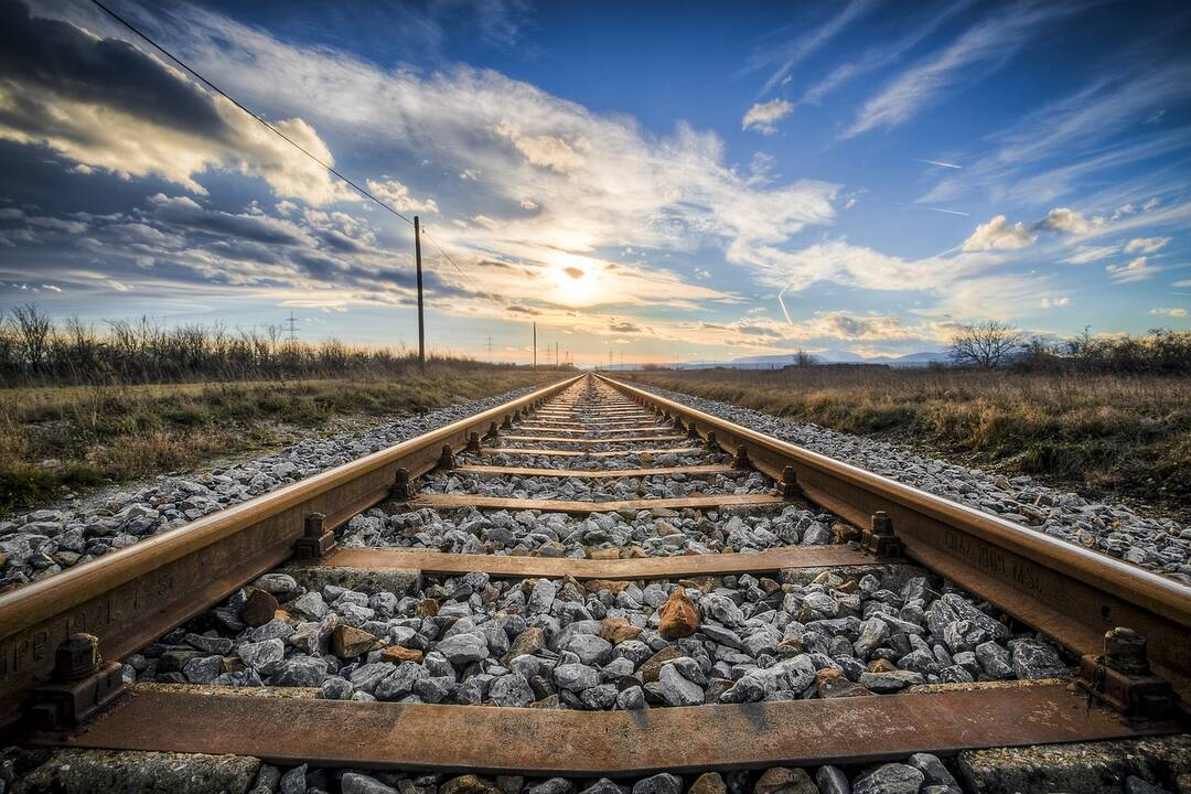 Estija pasirašė „Rail Baltica“ linijos tiesimo sutartis