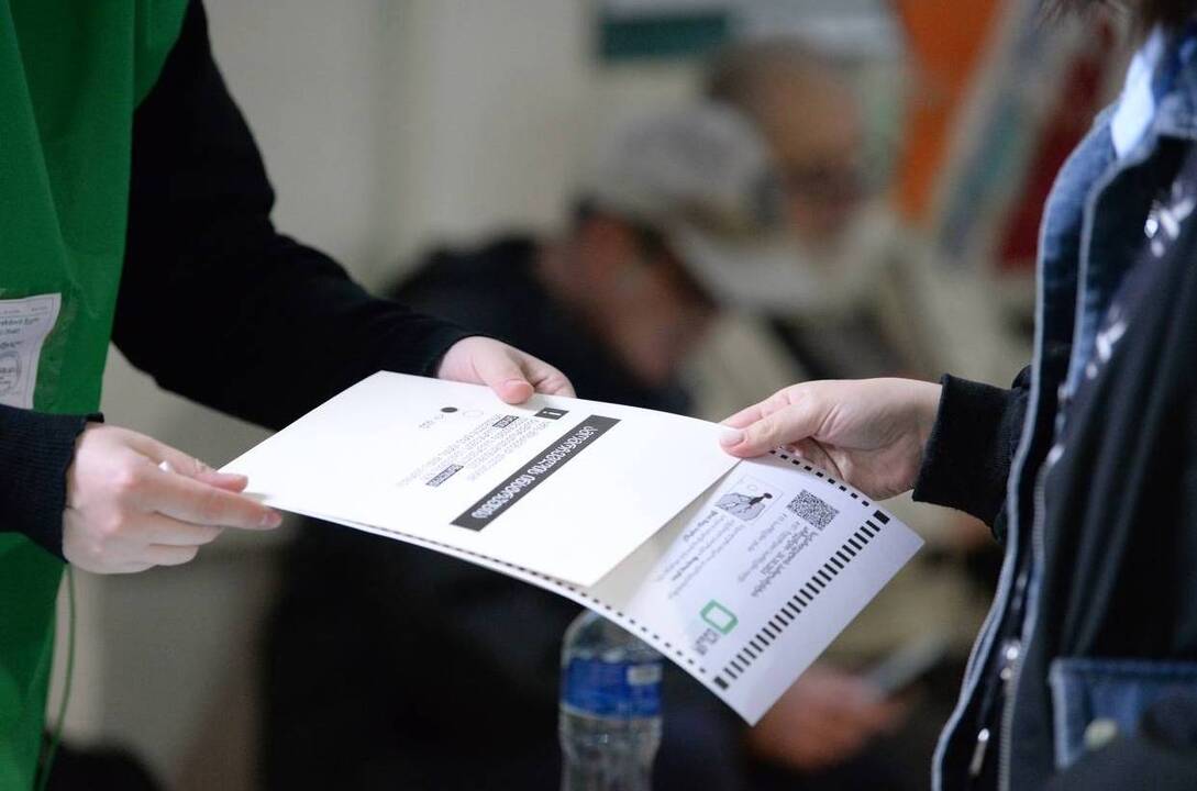 JAV ragina ištirti su rinkimais susijusius pažeidimus Sakartvele