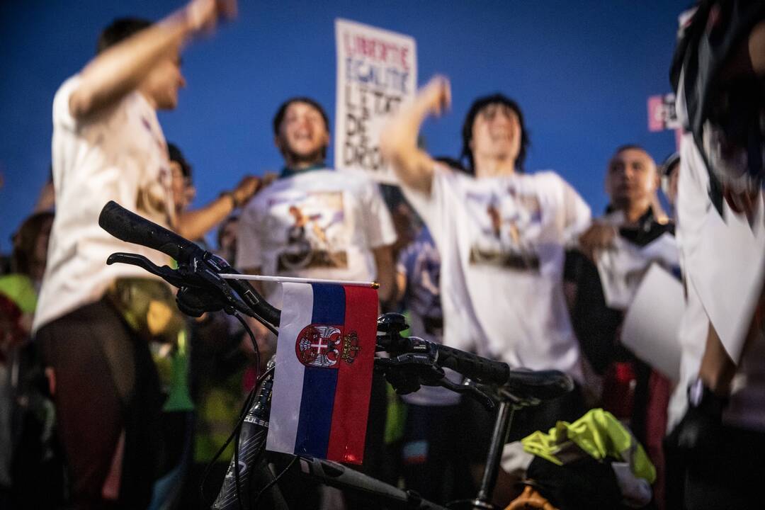 Serbijos studentai, įveikę virš tūkstančio kilometrų dviračiais, atvyko į Strasbūrą