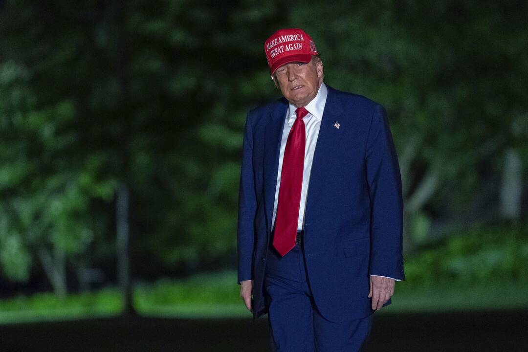 Trumpas sako, kad Putinas nori taikos