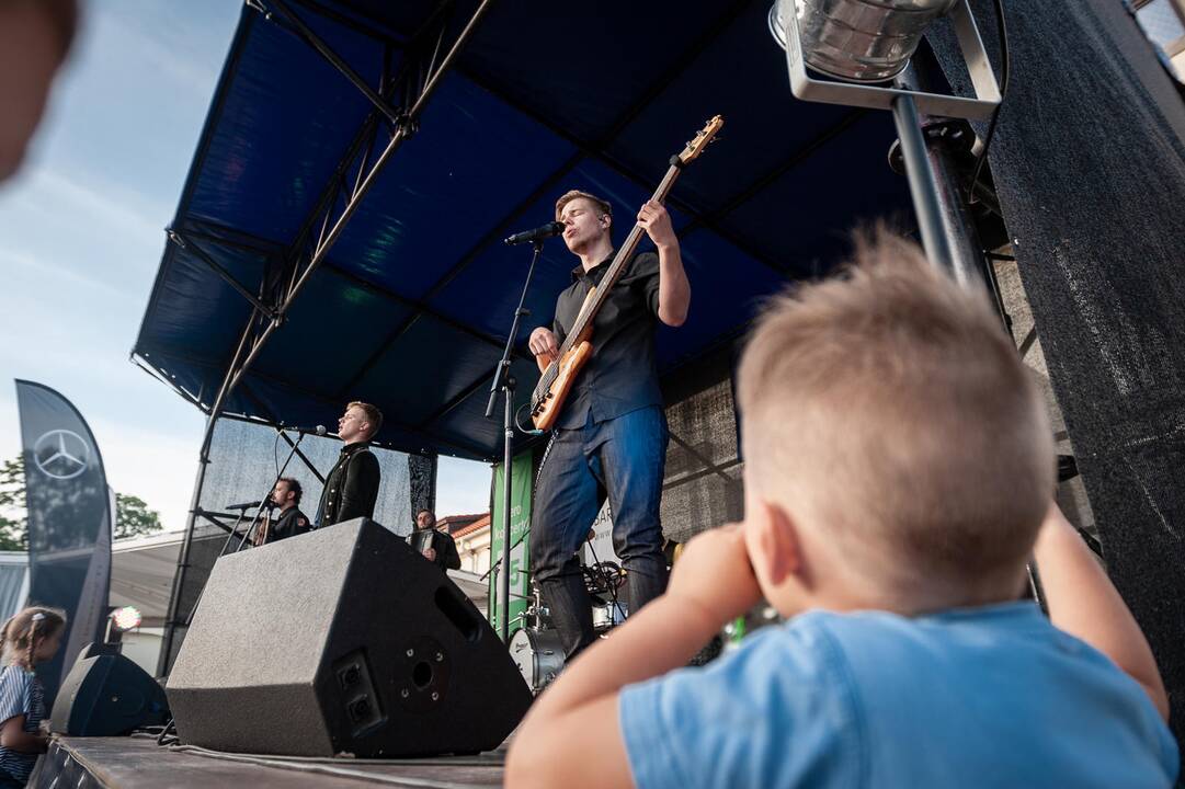 Pažaislio liepų alėjos vakarai | Antikvariniai Kašpirovskio Dantys