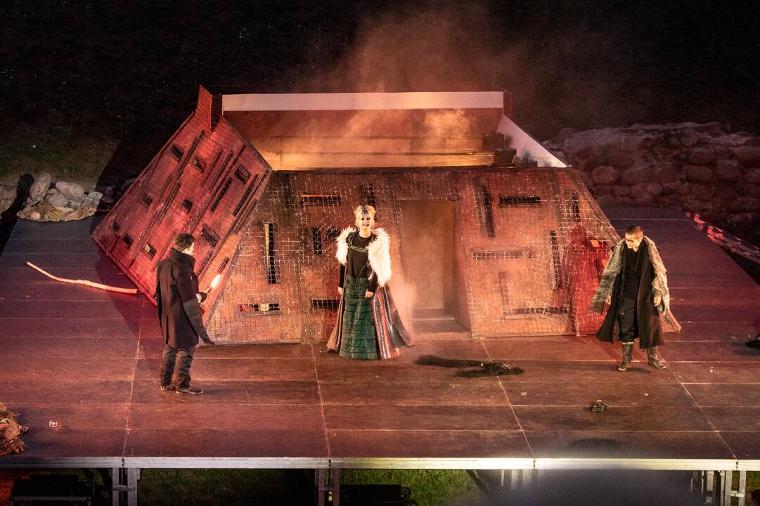 Muzikinė-dokumentinė drama "Lietuva - Valstybė"