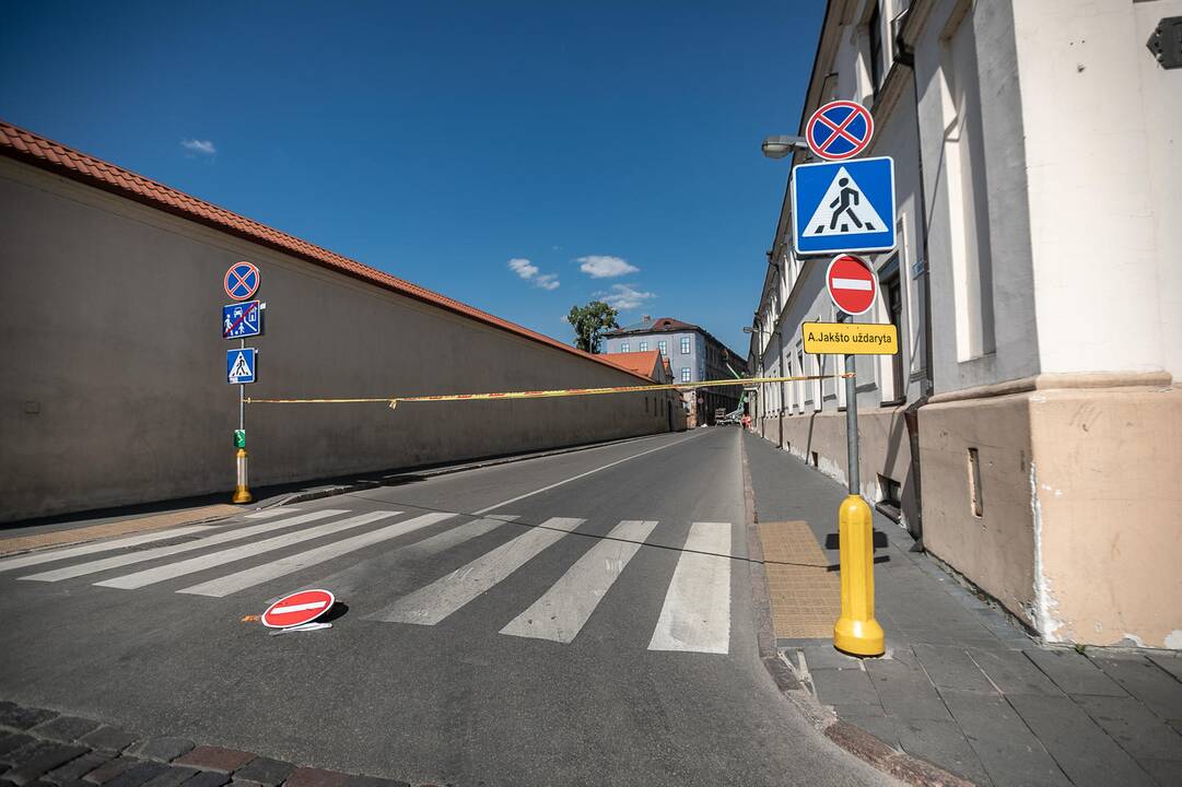 Žydų ligoninė uždengiama tentu